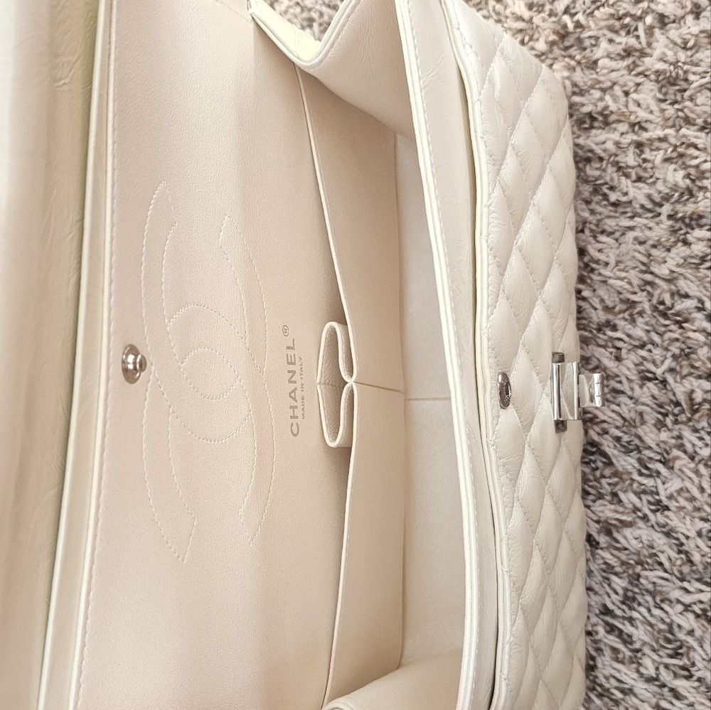 Chanel 2.55 226 bag - Picture 10 of 15